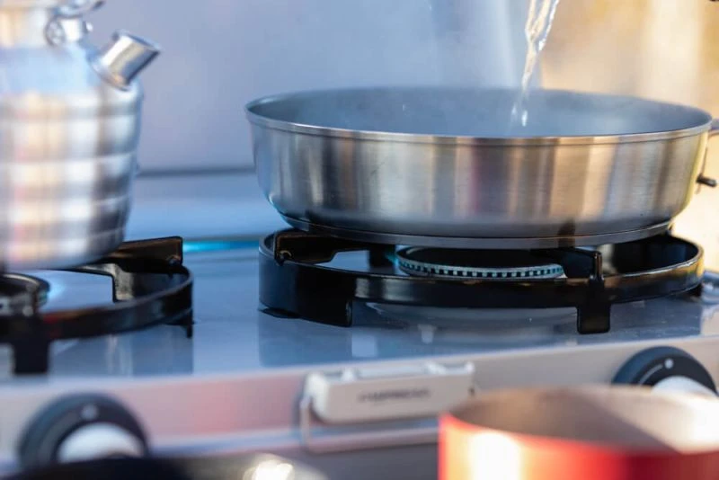 Campingaz Camping Kitchen 2 CV Piezo Gas Stove 11 Campingaz Camping Kitchen 2 CV Piezo Gas Stove - Image 9