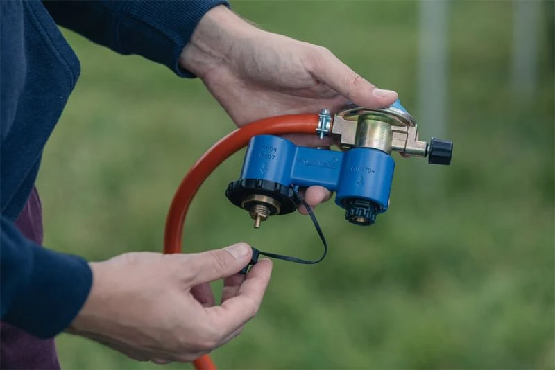 Campingaz Twin Connection CV/R Regulator Kit 4 Campingaz Twin Connection CV/R Regulator Kit - Image 3